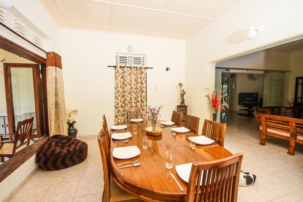 Camellia Dwelling Bed & Breakfast Hikkaduwa Ngoại thất bức ảnh